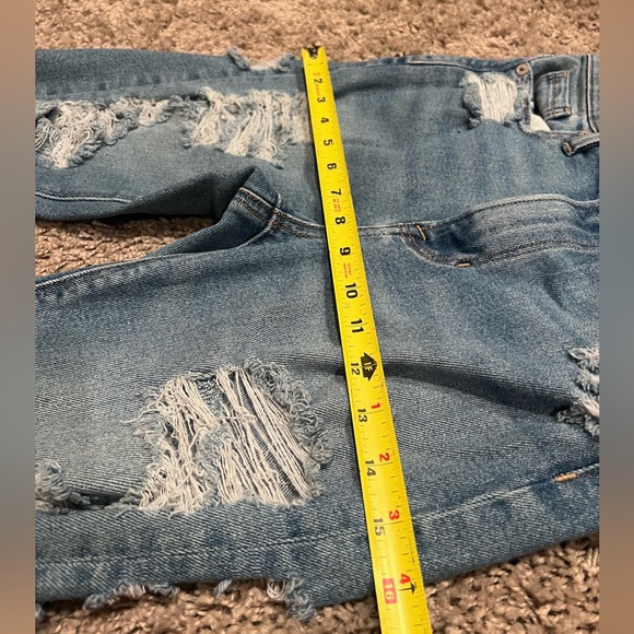 American Eagle Distressed Mom Skinny Jeans - Picture 5 of 16